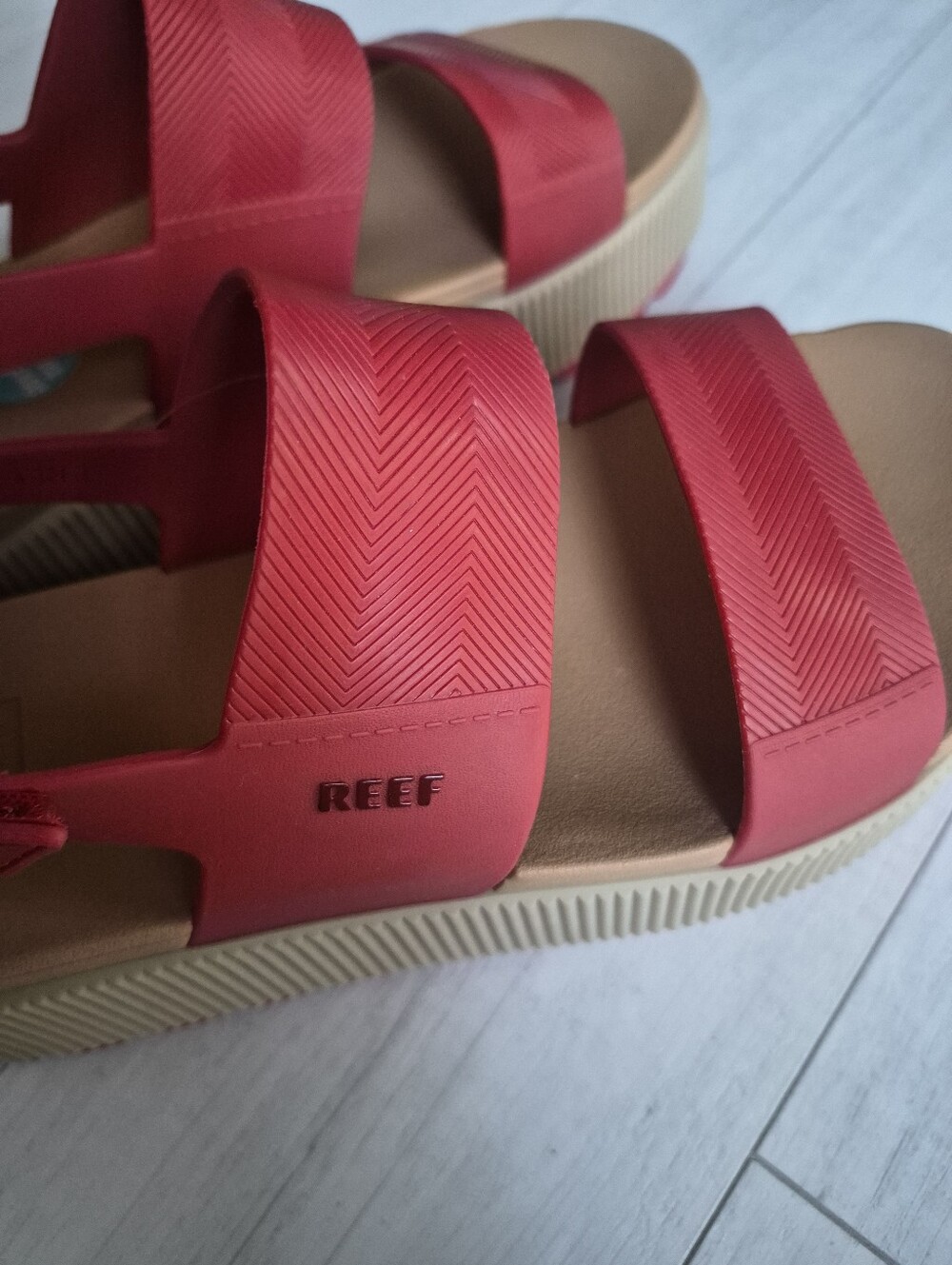 REEF NEW Water Vista Higher Sandals - Picture 5 of 9